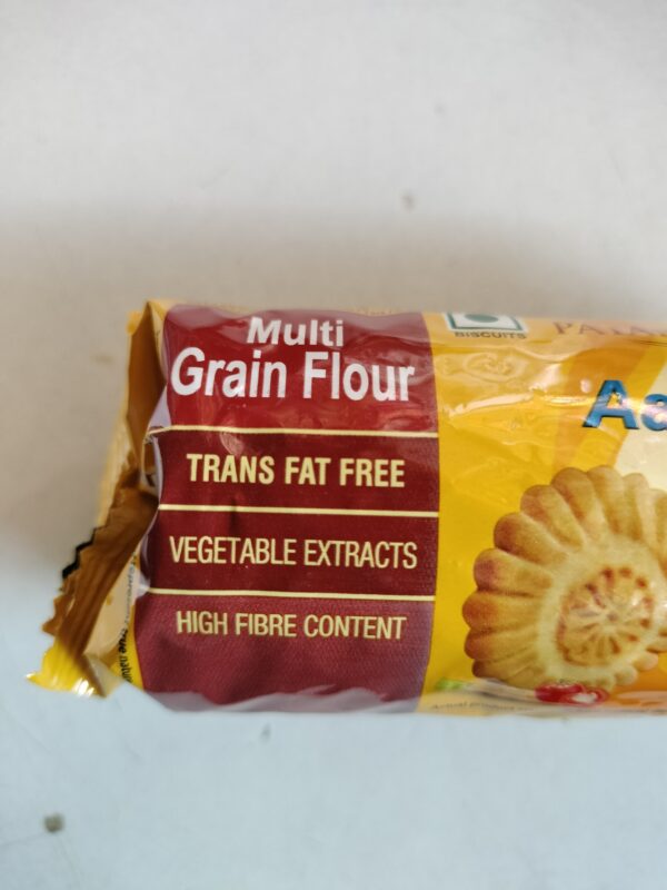 Patanjali aarogya multi grain biscuits 75g - Image 2